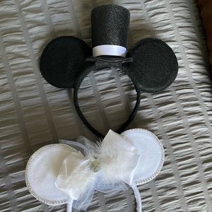 Bride and groom Disney Mickey/Minnie ears